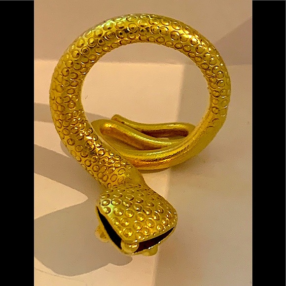 Vintage 18K Gold Large Snake Ring w/ruby eyes - Picture 11 of 13